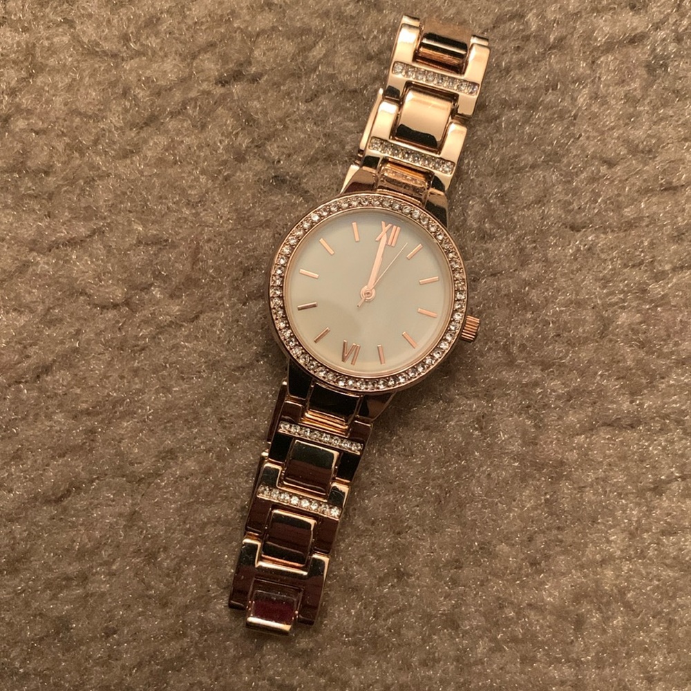 Rose gold watch ✨